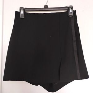 Zara Black Mini Skirt